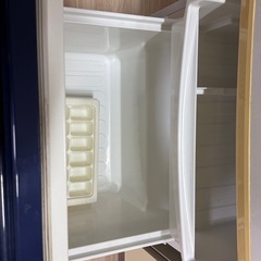 シャープ冷蔵庫(傷あり)の画像