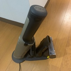 Shark ハンディークリーナー　定価4万ほどの画像