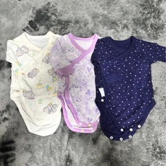 ベビーロンパースの画像