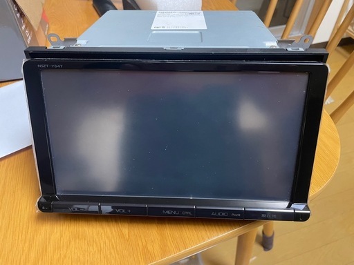ナビ NSZT-Y64T