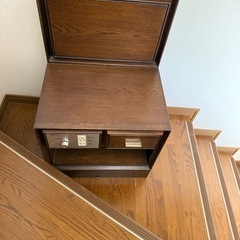 寝具サイドテーブルの画像
