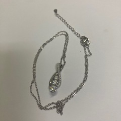 モアサナイト　人工宝石　ダイヤモンドに似た輝き　ネックレス　GRA証明書付きの画像