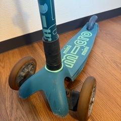 椅子付きキックボード　micro mini 3 in 1 deluxe の画像