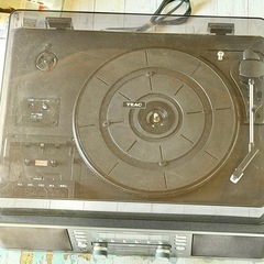 TEAC「LP-R550USB」マルチオーディオレコーダーの画像