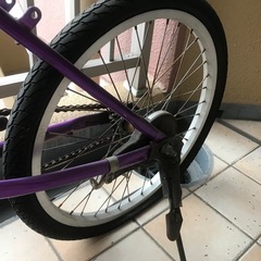 折り畳み自転車の画像