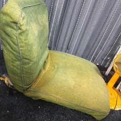 1人用のソファーの画像