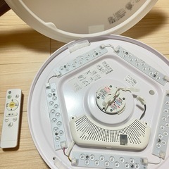部屋の照明(リモコン付き)の画像