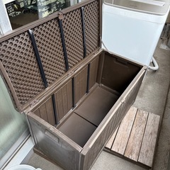 ストッカー　ブラウンの画像