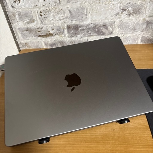 MacBook ProM3 24GB 1TB 
