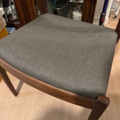 アンティークイス(やや難あり)の画像