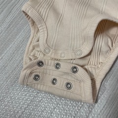 【60-70cm】Ｈ&M 長袖ボディスーツ 2枚セットの画像