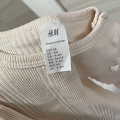 【60-70cm】Ｈ&M 長袖ボディスーツ 2枚セットの画像