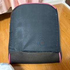座椅子　ピンク　折りたたみ式の画像