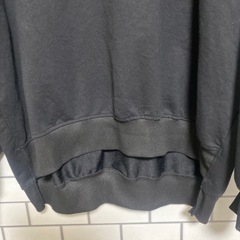 ❤️ロゴ英字トップス 男女兼用〇の画像