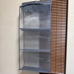 吊り下げ収納の画像