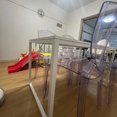 ホワイトダイニングテーブル　椅子無しの画像