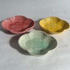 花柄 豆皿 3枚セット クローバー型 小皿 醤油皿 副菜皿 デザート皿の画像