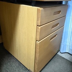 コイズミ学習デスクの画像