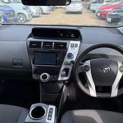 平成25年プリウスアルファ 距離　68,200KMの画像