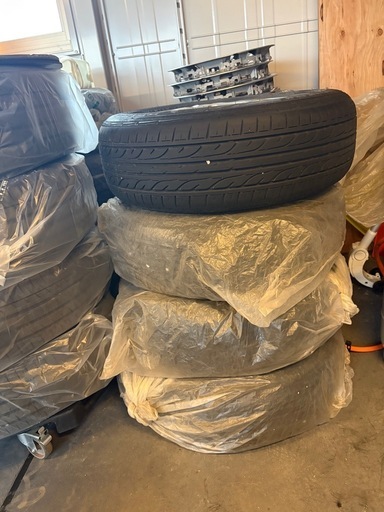 【お取引者決定】夏用タイヤ  195／65R15  15インチのアルミホイール付きタイヤ4本セット