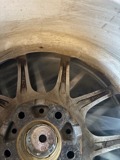 【お取引者決定】夏用タイヤ  195／65R15  15インチのアルミホイール付きタイヤ4本セット