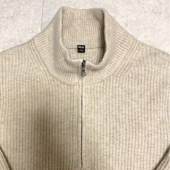 ユニクロのセーターサイズMの画像