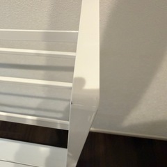 tower 収納付きバスタオルハンガーラック（キャスター付き）の画像