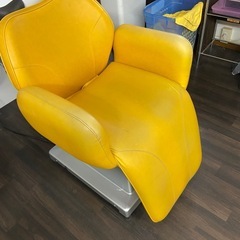 バックシャンプー椅子
の画像