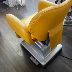 バックシャンプー椅子
の画像