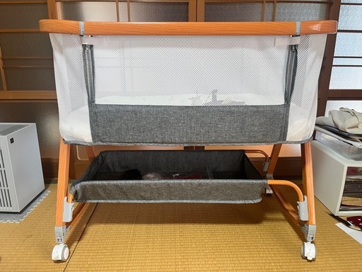 ベビーベッド