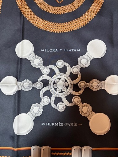 新品未使用　HERMES シルクスカーフ　札幌大丸店購入　正規品
