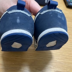 asics 14cm 靴　スニーカー　中古の画像