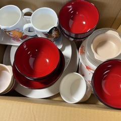 無料　コーヒーカップやお皿などたくさんの画像