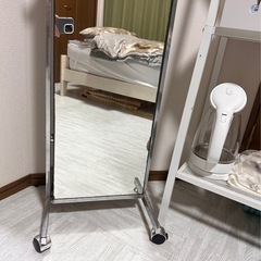 全身鏡の画像