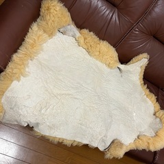 ムートン敷物2枚の画像