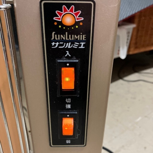 ロ2603-0058 サンルミエ　キュートE800LS 遠赤外線暖房器　通電確認済み　キズ汚れ有り