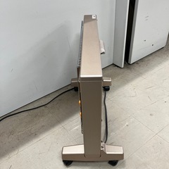 ロ2603-0058 サンルミエ　キュートE800LS 遠赤外線暖房器　通電確認済み　キズ汚れ有りの画像