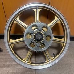 純正 Z400J リアホイールゴールド　スイングアーム　ブレーキ キャストホイール　の画像