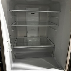 HITACHI 3ドア冷蔵庫の画像