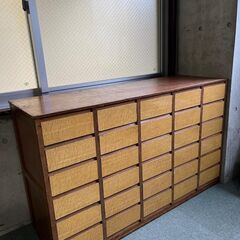 アンティーク引出しチェストの画像