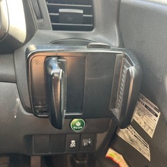 HONDA フィット　型式GK3 用　スマホホルダーとUSB、シガーソケットの画像