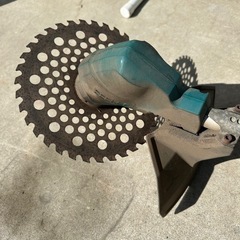 292 充電式草刈機 makita14.4V本体のみの画像