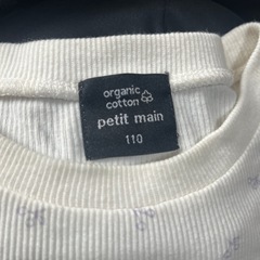 petit main 100前後　春　白カットソーの画像