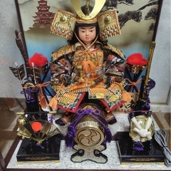 五月人形　兜　ガラスケース入り
の画像