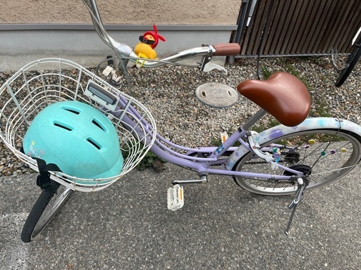子供用ブリヂストン自転車22インチ　ヘルメット付