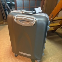 スーツケースの画像