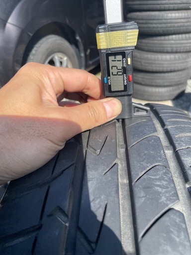 美品ホイール　バリ山タイヤ　15インチ　エスホールド　195/65R15 ４本　PCD114.3 ５穴+53 S-HOLD トーヨート