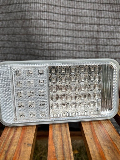 ⭕️新品未使用品、キャリー63t.クリアLEDテールランプ左右
