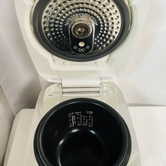 名)318.SHARP KS-H5E7-JW 3合炊き 炊飯器 2019年製の画像