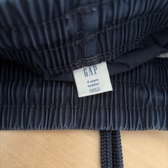 子供服　GAP 4歳の画像